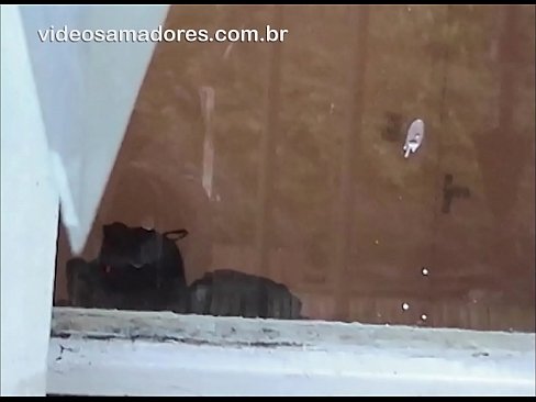 ❤️ Raġel qarn iħares lit-tfajla tiegħu ma' raġel ieħor, jirreġistra video fuck mingħajr ma jfixkel lill-koppja ️ Video tal-ħakk fil-porn mt.com-porn-zog.ru ❌